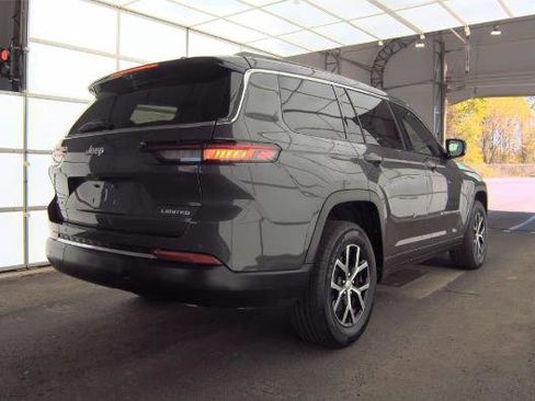 Used 2024 Jeep Grand Cherokee L Limited w/ Luxury Tech Group II AWD/4WD image 6