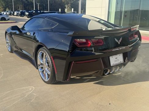 Used 2017 Chevrolet Corvette Stingray Z51 image 3