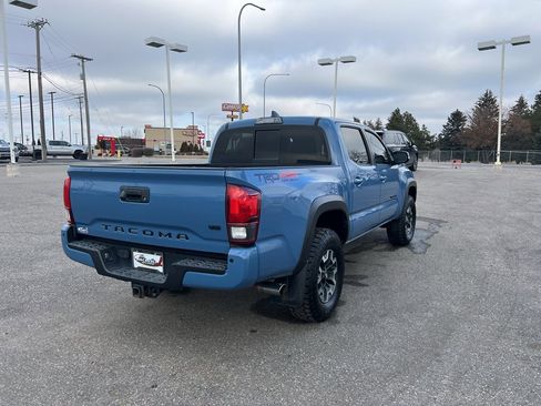 Used 2019 Toyota Tacoma TRD Off-Road image 5