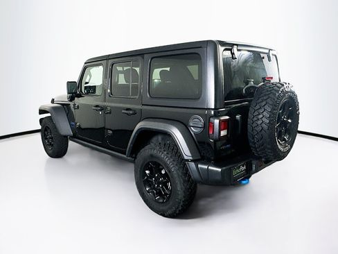 Used 2023 Jeep Wrangler Unlimited w/ Cold Weather Group AWD/4WD image 5
