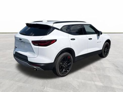 Used 2024 Chevrolet Blazer LT w/ Redline Edition FWD image 8