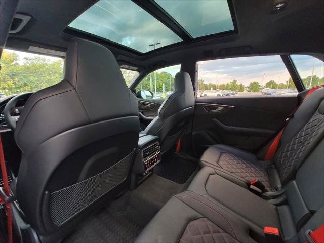 Used 2026 Audi SQ8 Prestige w/ Prestige Package AWD/4WD image 19