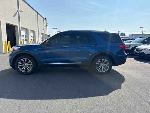Used 2021 Ford Explorer Limited AWD/4WD image 3