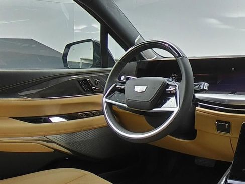 New 2025 Cadillac Escalade IQ Sport 2 w/ LPO, ONYX Package image 9