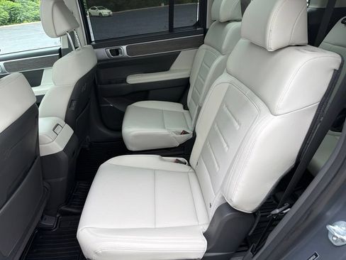Used 2025 Hyundai Santa Fe Calligraphy AWD/4WD image 49