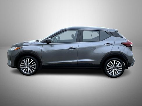 Certified 2024 Nissan Kicks SV image 8