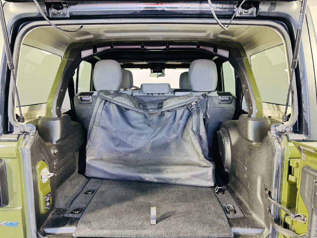 Used 2024 Jeep Wrangler Unlimited AWD/4WD image 24