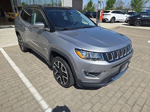 Used 2018 Jeep Compass Limited w/ Navigation Group image 3