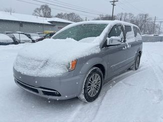 Used 2013 Chrysler Town & Country Touring-L w/ Driver Convenience Group 360° Tour