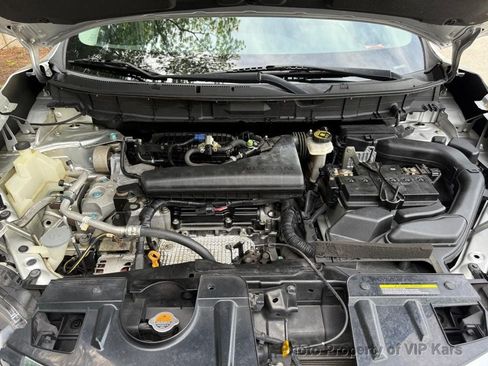 Used 2018 Nissan Rogue SV FWD image 23