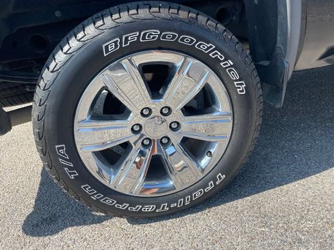 Used 2018 GMC Sierra 1500 SLT AWD/4WD image 14