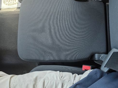 Used 2020 Chevrolet Silverado 1500 LT AWD/4WD image 18