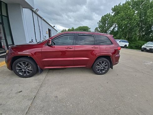 Used 2019 Jeep Grand Cherokee High Altitude AWD/4WD image 3