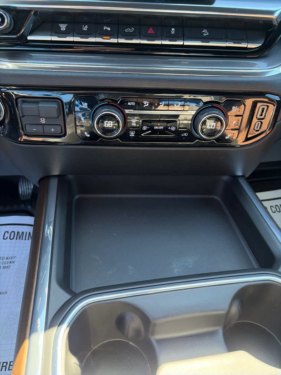 Used 2024 Chevrolet Silverado 2500 High Country w/ High Country Premium Package AWD/4WD image 28