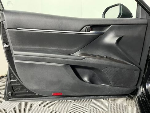 Used 2024 Toyota Camry SE image 17