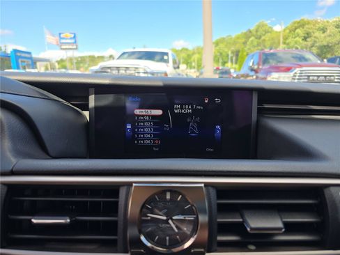 Used 2018 Lexus IS 300 w/ Premium Package RWD image 26