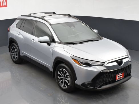 Used 2024 Toyota Corolla Cross AWD Hybrid image 23
