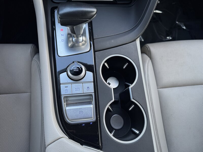 Used 2019 Genesis G70 2.0T Advanced RWD image 47