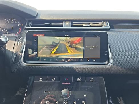 Used 2020 Land Rover Range Rover Velar S AWD/4WD image 22