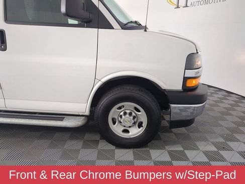 Used 2025 Chevrolet Express 2500 w/ Driver Convenience Package RWD image 9