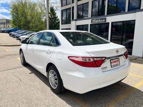 Used 2017 Toyota Camry LE FWD image 7