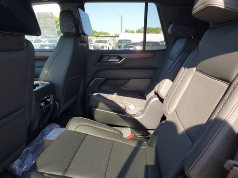 New 2026 GMC Yukon Denali w/ Denali Reserve Package AWD/4WD image 11
