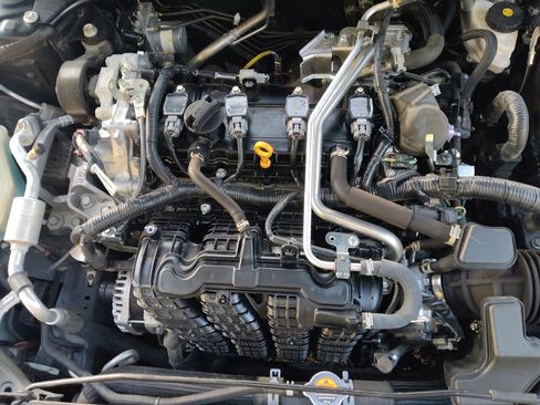 Used 2024 Nissan Altima 2.5 SV image 30