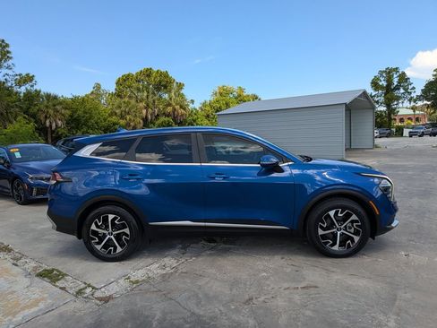Certified 2024 Kia Sportage EX FWD image 9