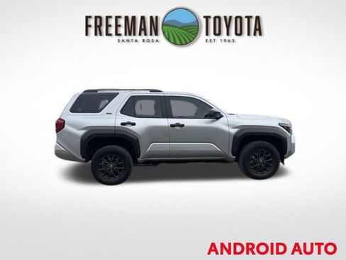 Used 2025 Toyota 4Runner SR5 AWD/4WD image 4