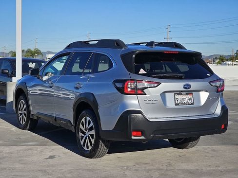 Certified 2025 Subaru Outback Premium image 16