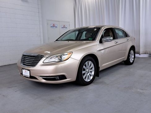 Used 2013 Chrysler 200 Limited w/ Sun/Sound Group FWD image 2