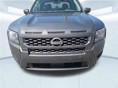 Used 2025 Nissan Frontier SV AWD/4WD image 5