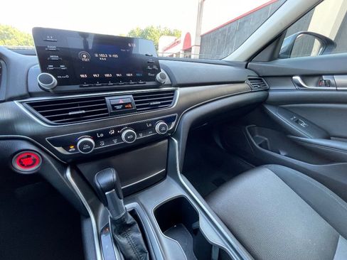 Used 2020 Honda Accord LX image 37