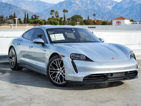 Used 2021 Porsche Taycan image 1