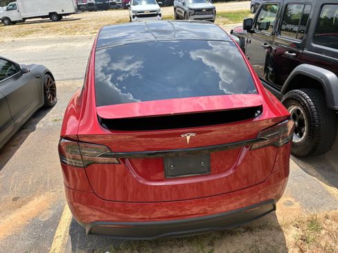 Used 2022 Tesla Model X AWD/4WD image 5