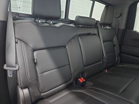 Used 2019 GMC Sierra 1500 SLT w/ SLT Premium Plus Package AWD/4WD image 33