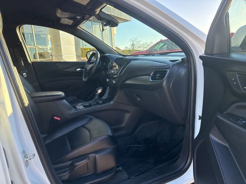 Used 2024 Chevrolet Equinox RS w/ RS Leather Package AWD/4WD image 25