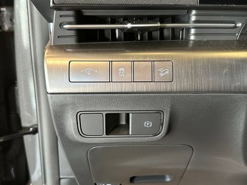 Used 2026 Hyundai Kona SEL Sport FWD image 18