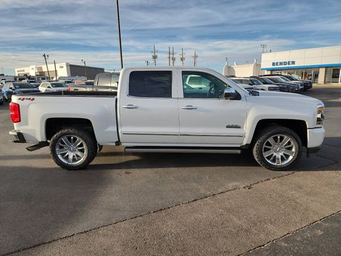 Used 2018 Chevrolet Silverado 1500 High Country image 5