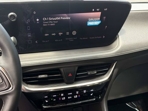 Used 2024 Buick Encore GX Avenir AWD/4WD image 19