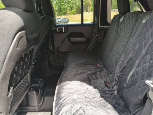 Used 2021 Jeep Wrangler Unlimited Rubicon AWD/4WD image 12