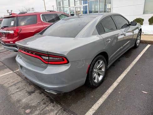 Used 2018 Dodge Charger SXT Plus w/ Driver Confidence Group image 5