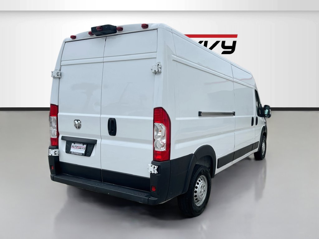 Used 2025 RAM ProMaster 2500 w/ Convenience Group FWD image 7