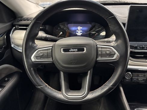 Used 2022 Jeep Compass Limited image 36