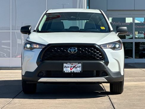 Used 2025 Toyota Corolla Cross L FWD image 10