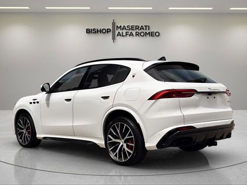 Used 2024 Maserati Grecale Trofeo image 4