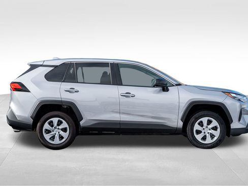 Used 2024 Toyota RAV4 LE image 10