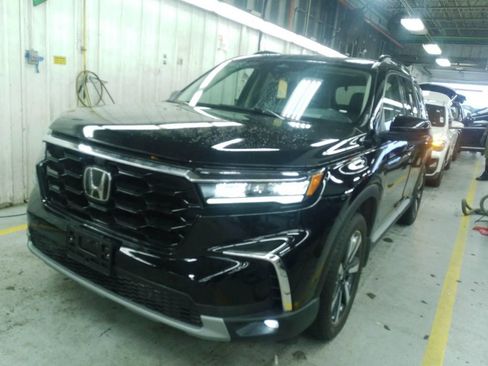 Used 2023 Honda Pilot Elite image 1