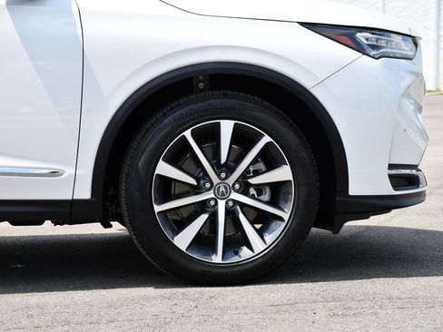 Used 2026 Acura MDX SH-AWD w/ Technology Package image 9