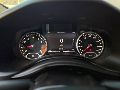 Used 2018 Jeep Renegade Limited w/ UConnect 8.4 Nav Group image 23